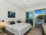 TODD KNAUS BYRON BAY