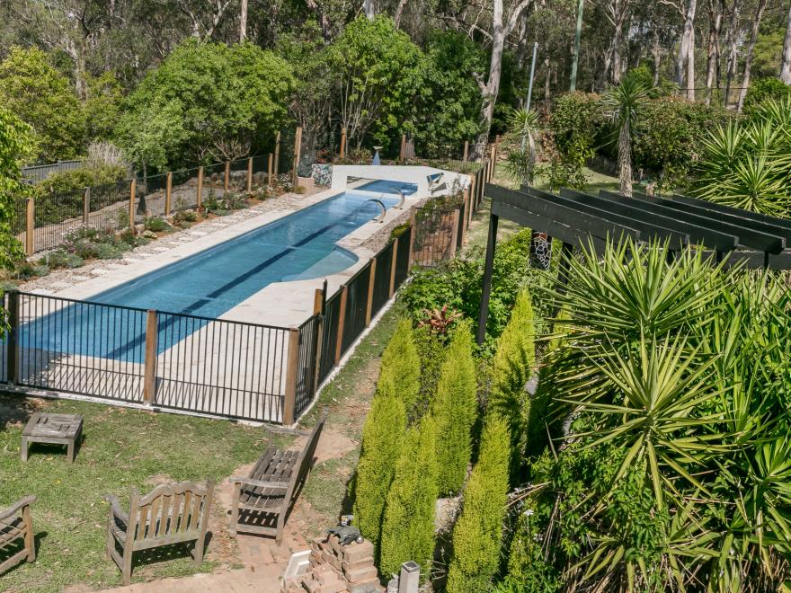 FREEDOM POOLS KENTHURST