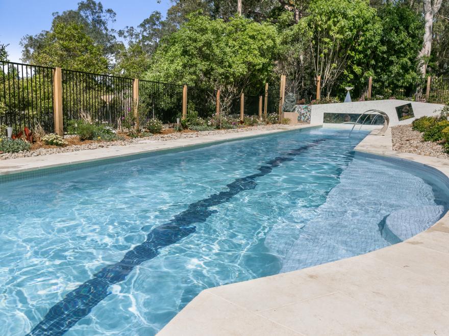 FREEDOM POOLS KENTHURST