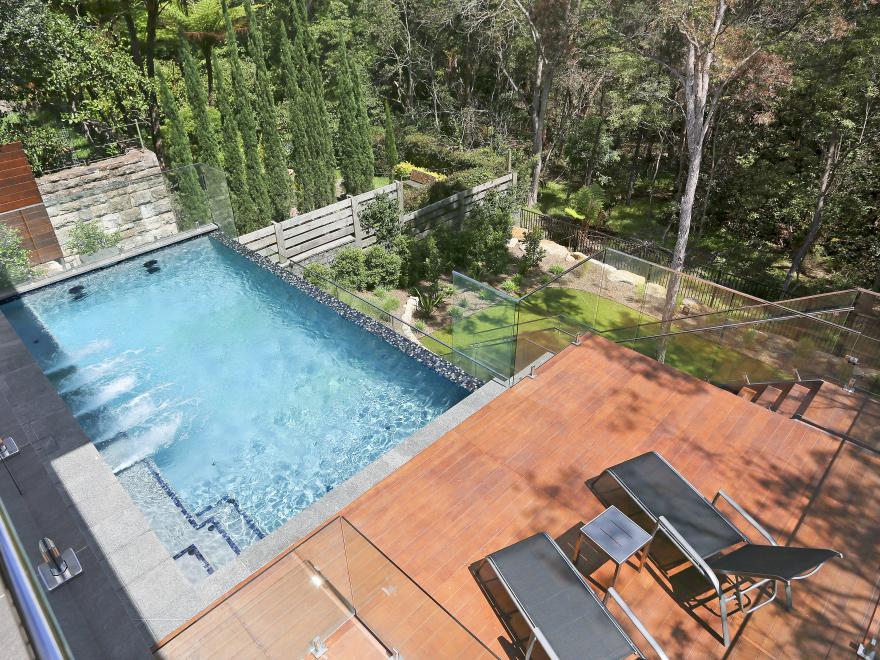 FREESTYLE POOLS LONGUEVILLE