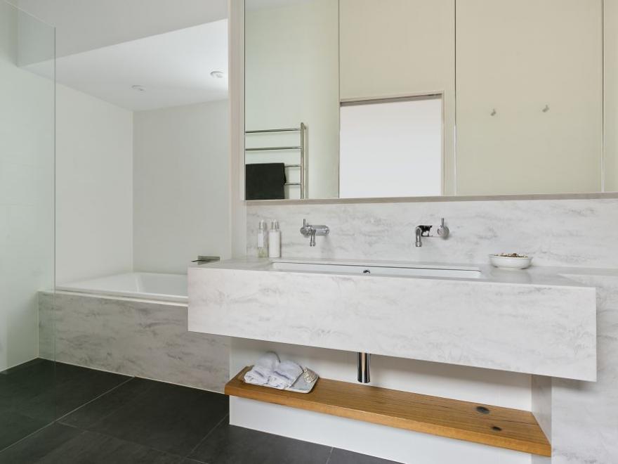 M J MINARD DRUMMOYNE
