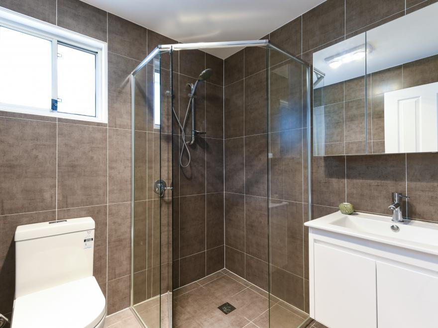 RESCON BUILDERS WEST HOXTON