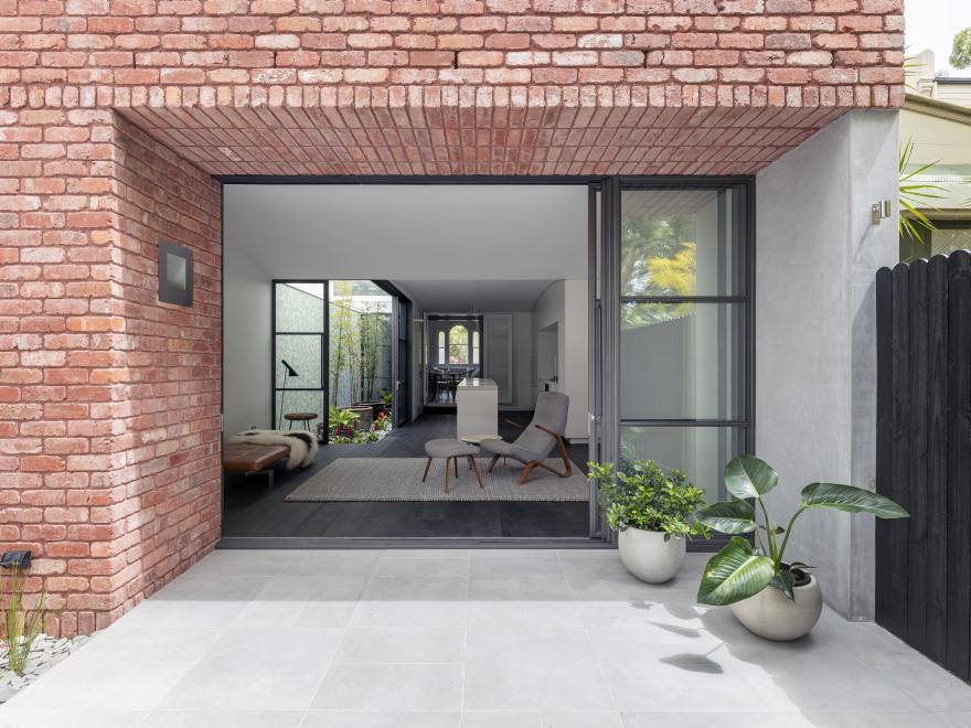 HISPEC CONSTRUCTIONS GLEBE