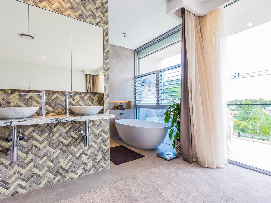 CONSTRUCTION & RENOVATIONS BY SM
