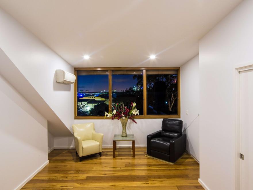 LIGHTHOUSE LOFTS PTY LTD