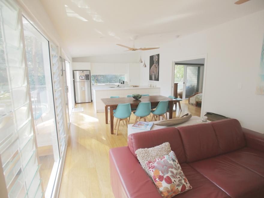 LIVING GREEN DESIGNER HOMES PTY LTD