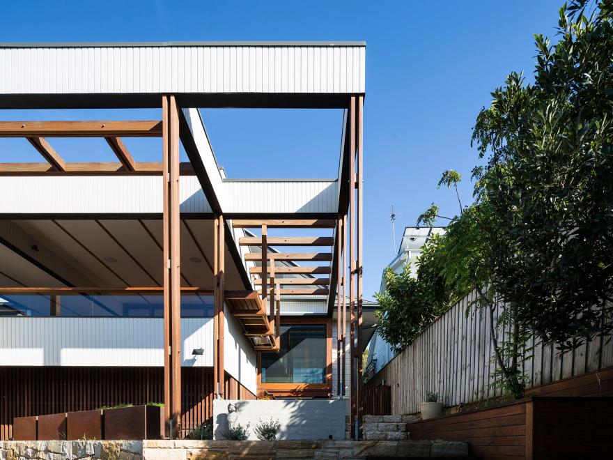 OIKOS CONSTRUCTION