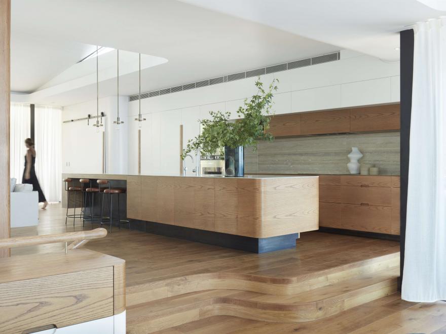 KINN CONSTRUCTION