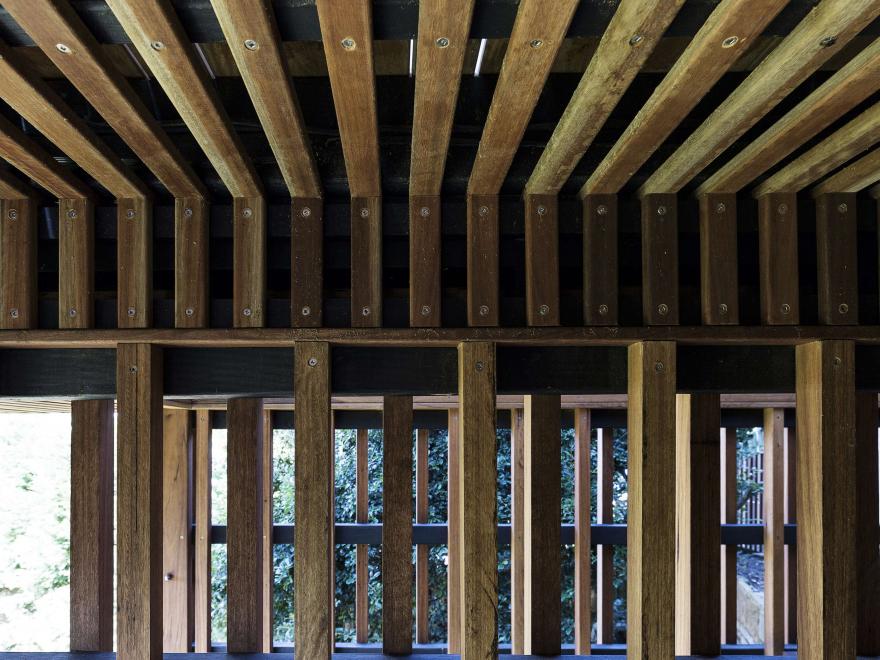 OIKOS CONSTRUCTION