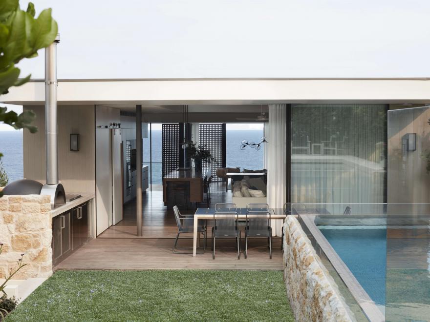 KINN CONSTRUCTION