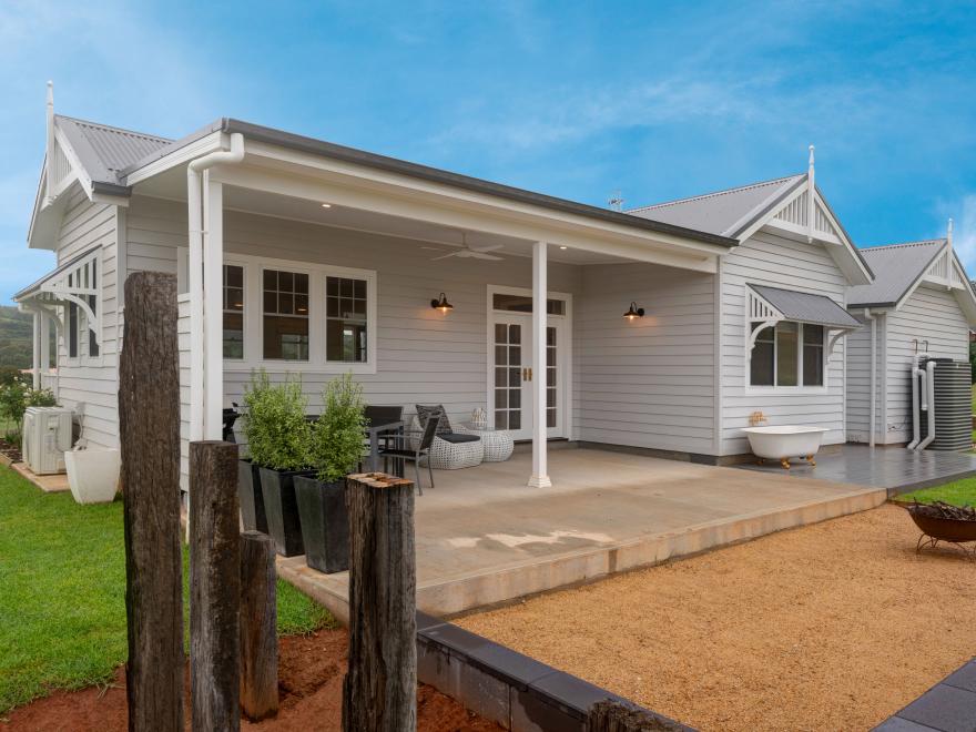 P & R HOMES NSW PTY LTD