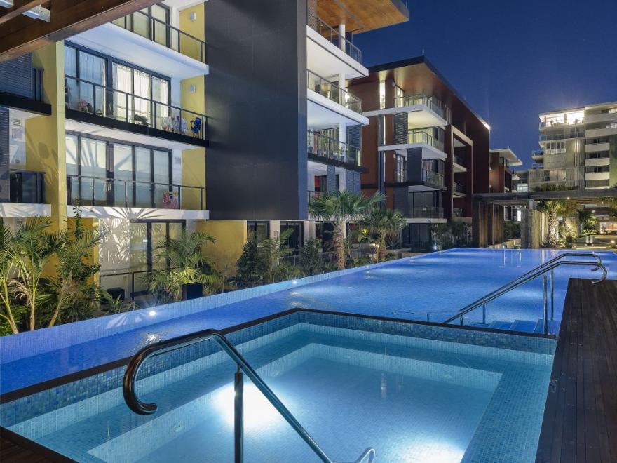 CRYSTAL POOLS PTY LTD